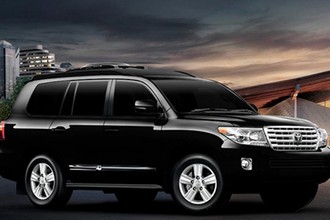 Soi nội thất “xa hoa” trên Toyota Land Cruiser chống đạn