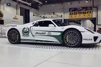 Porsche 918 Spyder ra nhập lực lượng cảnh sát Dubai