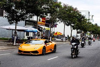 Siêu xe Huracan độ bodykit "khủng" 350 triệu tại Việt Nam