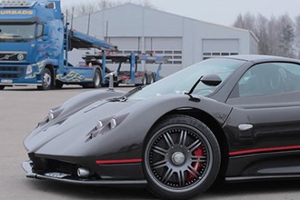 Siêu xe triệu đô Pagani Zonda Roadster vận chuyền thế nào?