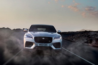 Jaguar F-Pace ra mắt phiên bản nhanh và mạnh nhất