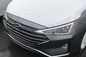 Sedan Hyundai Elantra 2019 lộ diện trước ngày ra mắt 