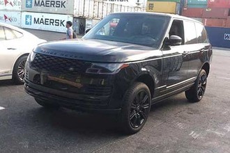 “Soi” Range Rover HSE Black Design 2018 hơn 8 tỷ về Việt Nam