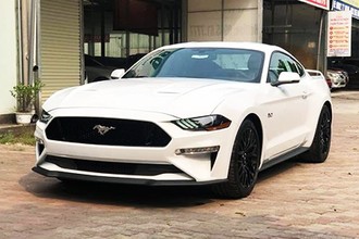 Ford Mustang GT 2019 "chào hàng" giá 4,4 tỷ ở Hà Nội 