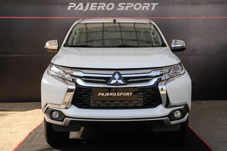 Mitsubishi "xả hàng", giảm 200 triệu đồng cho Pajero Sport 