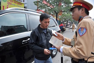 Những lỗi vi phạm giao thông nào bị trừ điểm giấy phép lái xe?