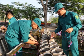 Cận cảnh trận địa pháo hoa Sài Gòn chờ “bung lụa” chào đón năm mới