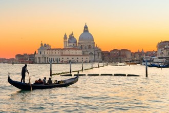 Vỡ mộng "thiên đường" Venice, ảnh khác xa so với thực tế 