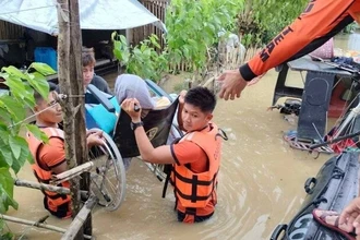 Philippines tiếp tục đón bão mới Leon 