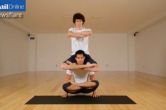 Những bài tập Yoga có một không hai thế giới