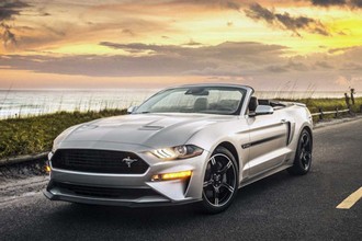 Ford Mustang mui trần phiên bản California đầy sang chảnh