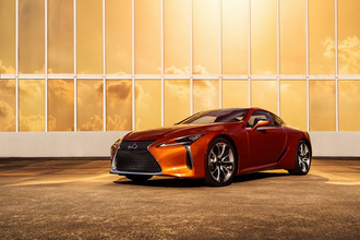 Lexus LC 500 2021 mới thêm màu cam ánh kim Blazing Carnelian