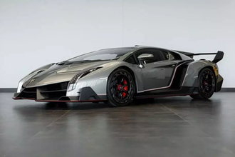 Lamborghini Veneno Coupe giảm giá, cho đại gia mua trả góp