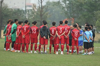 Video: HLV Park cùng các cầu thủ U23 Việt Nam luyện tập "bài lạ"