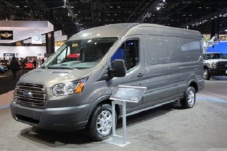 Cận cảnh Ford Transit 2015 vừa ra mắt