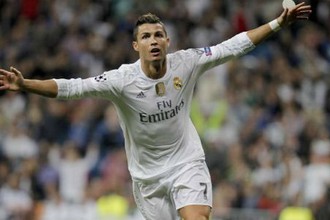 Chiêm ngưỡng bàn thắng thứ 500 trong sự nghiệp của Ronaldo