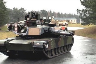 Xem xe tăng M1 Abrams của Mỹ phô diễn hỏa lực