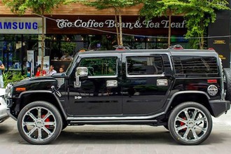 SUV hàng khủng Hummer H2 "mâm độc" tại Sài Gòn