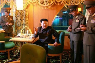 Lãnh đạo Triều Tiên Kim Jong-un thị sát siêu du thuyền mới