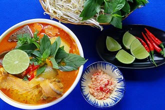 Video: Cách làm canh bún cà ri gà ngon ngất ngây 