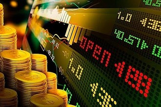 Thanh khoản đạt mức kỷ lục, VN-Index bật tăng hơn 1%