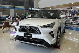 Toyota Yaris Cross xả hàng cuối năm 