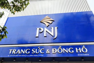 PNJ báo lãi 5 tháng đạt 970 tỷ đồng, biên lãi gộp cải thiện lên 19%