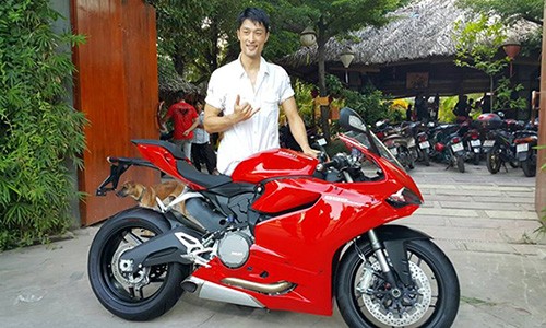 Johnny Trí Nguyễn thêm Ducati 899 Panigale vào bộ sưu tập