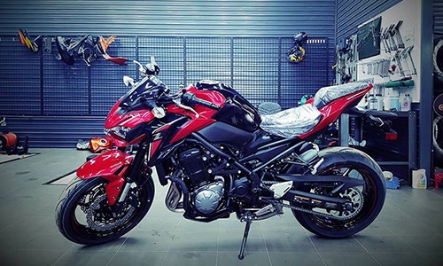 Môtô Kawasaki Z900 bị triệu hồi vì lỗi giảm sóc