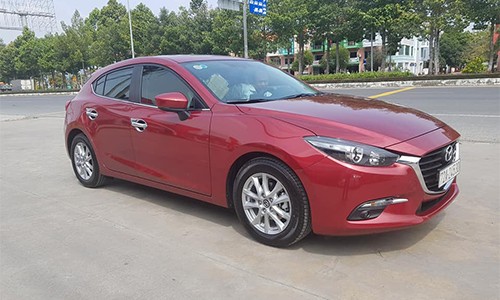 Mazda3 2.0 Hatchback mới giá 950 triệu tại Việt Nam