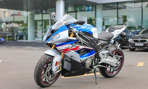 "Soi" siêu môtô BMW S1000RR 2018 giá 599 triệu đồng tại VN