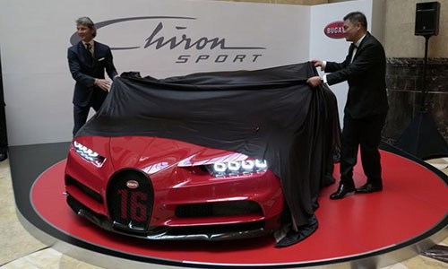 Siêu xe Bugatti Chiron Sport 74 tỷ đồng đặt chân đến Singapore