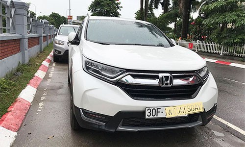 Honda CR-V 2018 cũ “thét giá” hơn 1,2 tỷ đồng tại HN