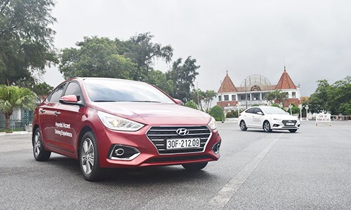 Hyundai Accent tiếp tục hút là xe sedan hút khách Việt