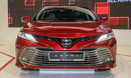 Cận cảnh sedan Toyota Camry 2019 sắp về Việt Nam