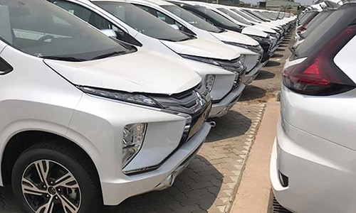 Cả dàn xe giá rẻ Mitsubishi Xpander 2020 cập cảng Việt Nam