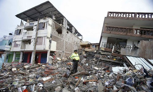 Ecuador tan hoang sau trận động đất kinh hoàng