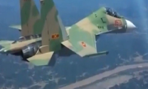 Tận mắt “Hổ mang chúa Su-30” của Không quân VN