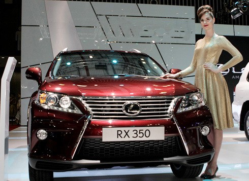 Xe bạc tỷ Lexus RX350 ở VN dính lỗi an toàn?