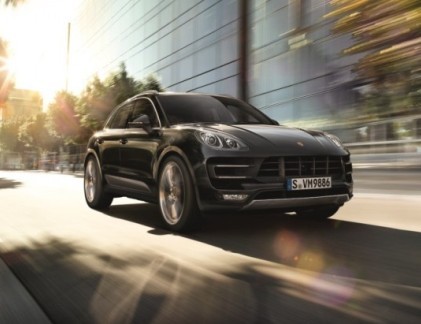 Cận cảnh Porsche Macan Turbo 4,4 tỷ đồng vừa về VN