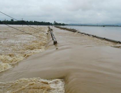 Phó Giám đốc Thủy điện bị lũ cuốn trôi