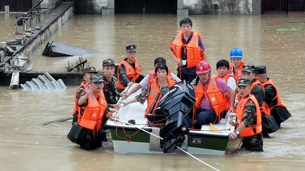 Trung Quốc dùng nhiều ứng dụng công nghệ tối tân chống lũ lụt 