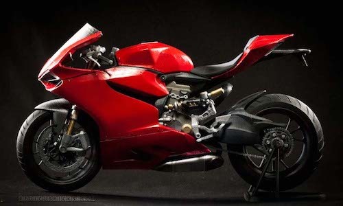 Siêu môtô Ducati 1199 Panigale giá 30 triệu đồng?