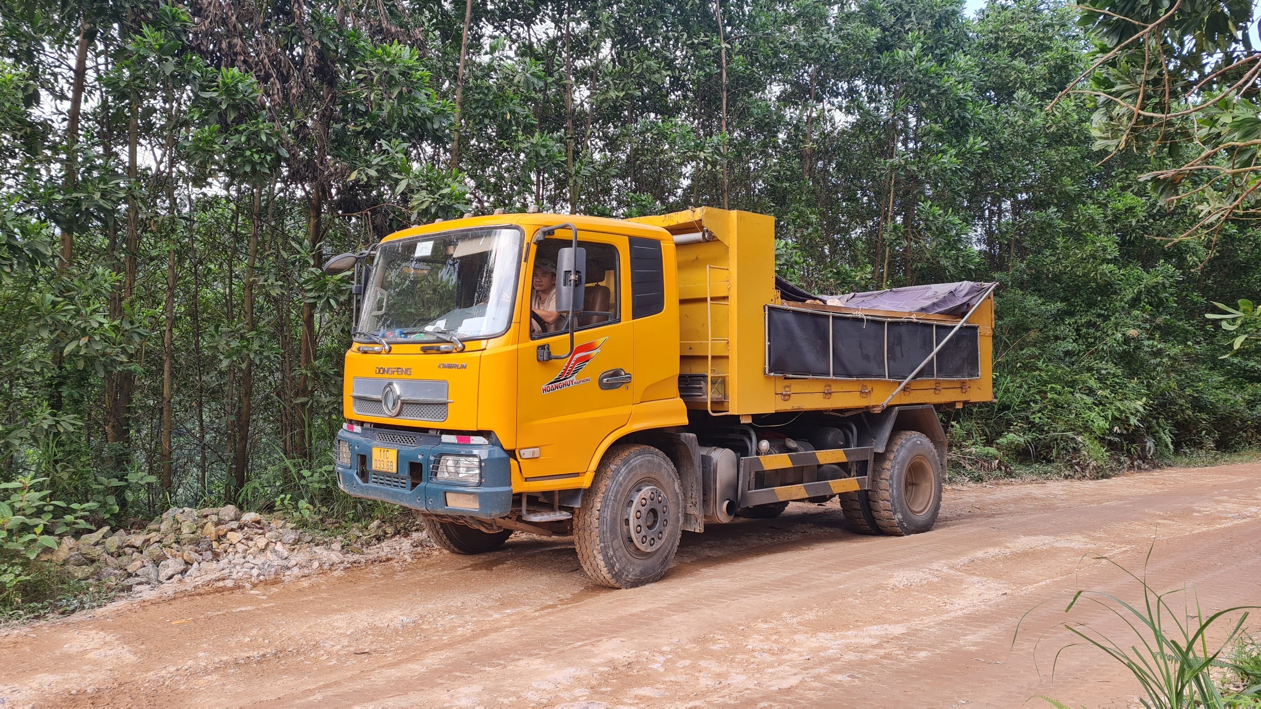 Sai pham cac mo khoang san o Quang Ninh: Hien truong lam trai phap luat (ky 1)