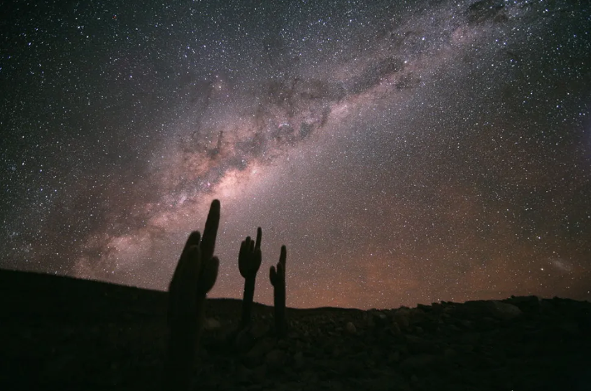 Dải ngân hà Sa mạc Atacama Chile (ảnh: ESO/S. Guisard)