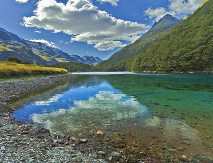 Ngoạn mục hồ sạch nhất thế giới ở New Zealand