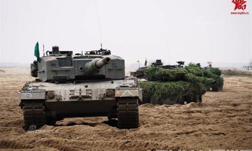 Mục kích xe tăng Leopard 2SG Singapore tập trận ở Đức