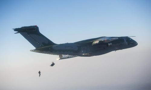 Brazil đưa vào trang bị "quái vật" đường không KC-390 trong năm nay