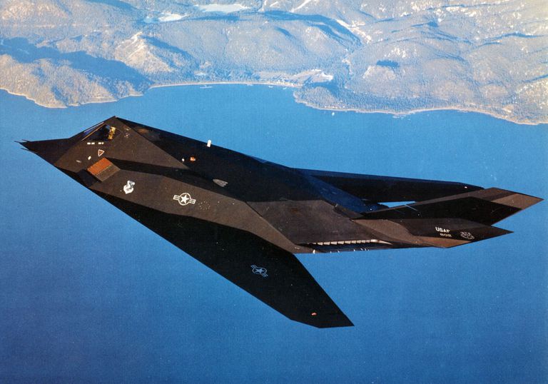 F-117 Nighthawk: Chiến đấu cơ tàng hình đầu tiên trên thế giới