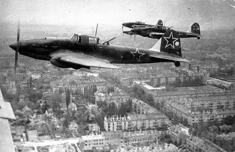 IL-2 nỗi ám ảnh của xe tăng Đức trên chiến trường Kursk